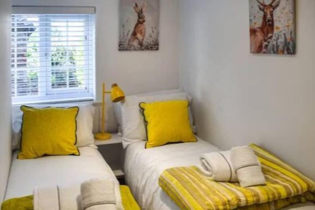 Beautiful Renovated Cottage In Mersham Ashford Kent Exterior photo