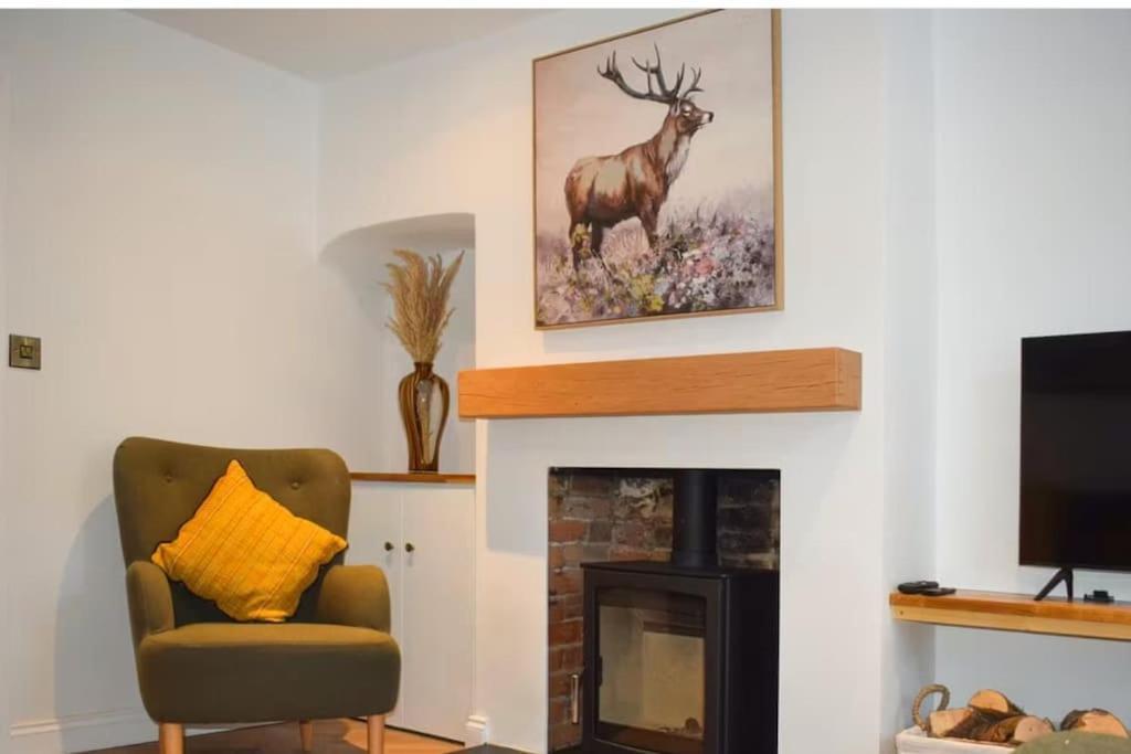 Beautiful Renovated Cottage In Mersham Ashford Kent Exterior photo
